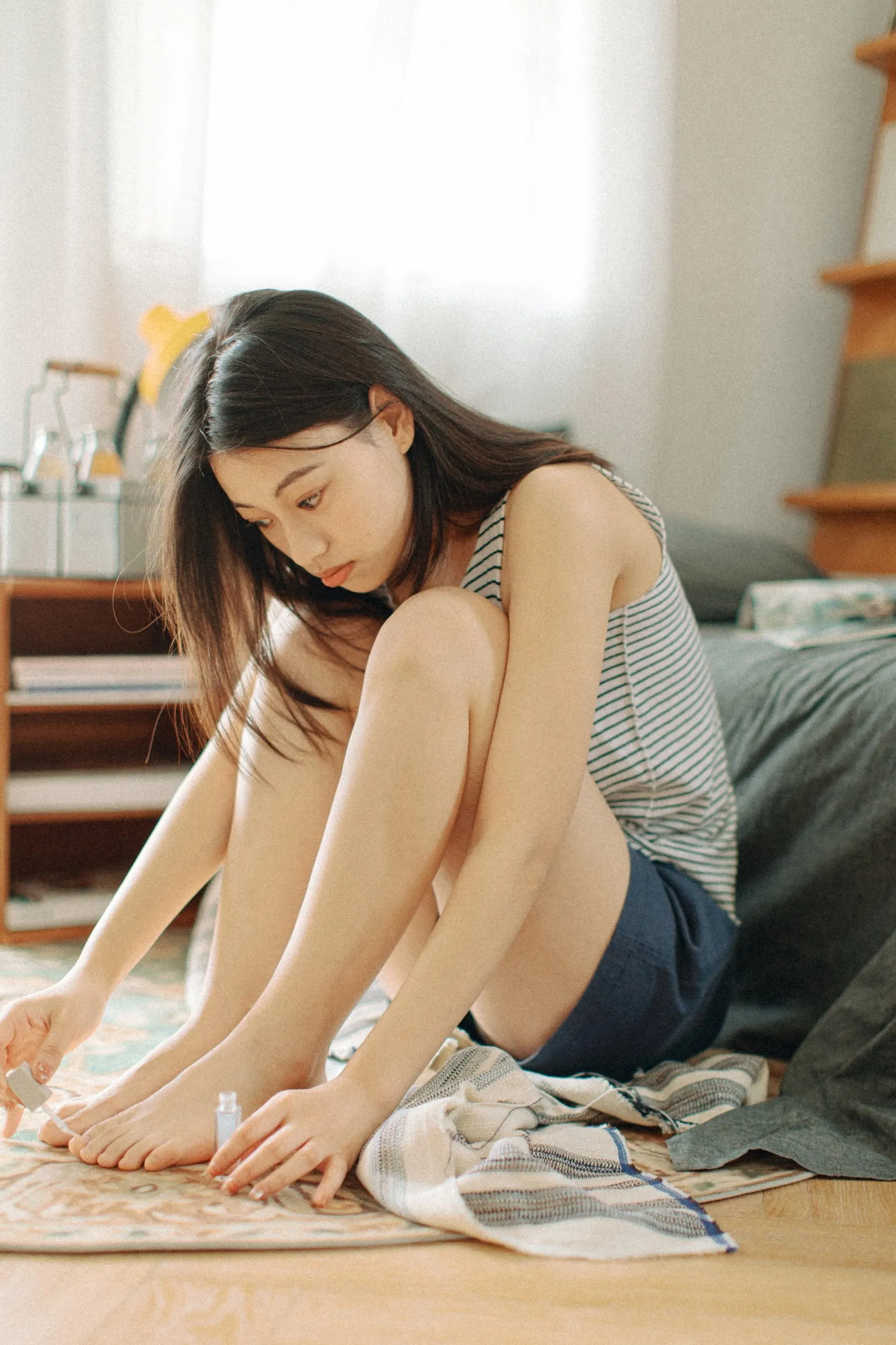 [艺图语] 2022.06.01 寝居女子写真集 九月 [34P]插图5